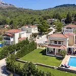 Villa Athena Springs By Villa Plus